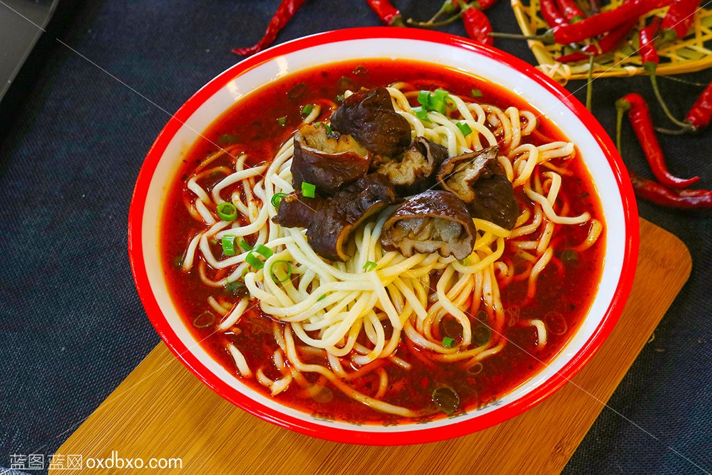 肥肠面汤面拉面抻面美食摄影素材