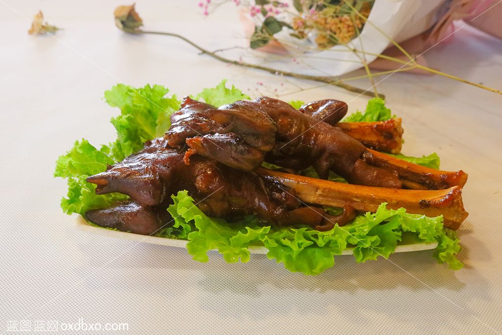 熏酱羊蹄羊腿.jpg