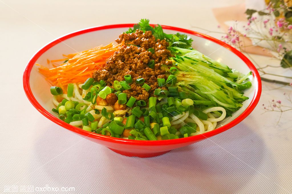 老北京炸酱面.jpg
