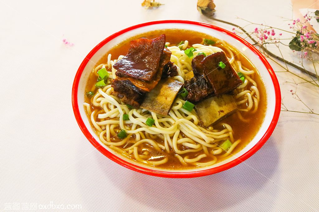 牛肉排骨面.JPG
