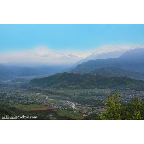 尼泊尔博克拉远山村庄村落小镇山峰风光摄影图片素材